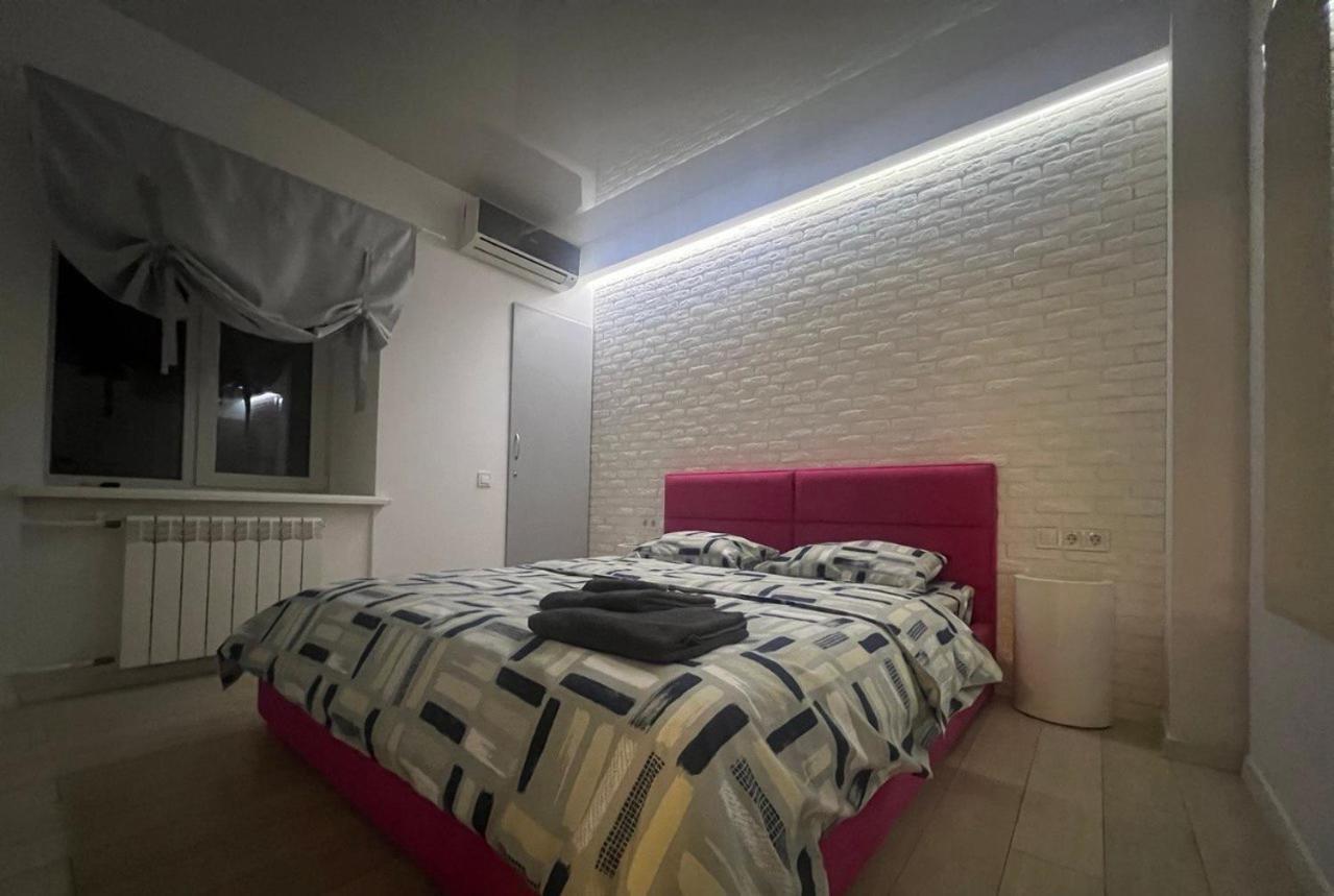 2-Room Luxury Apartment In The Center Kiev Exterior foto