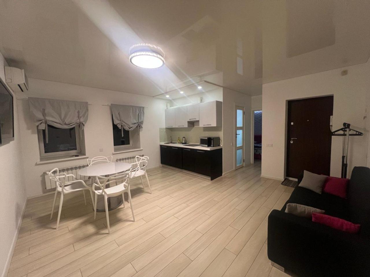2-Room Luxury Apartment In The Center Kiev Exterior foto